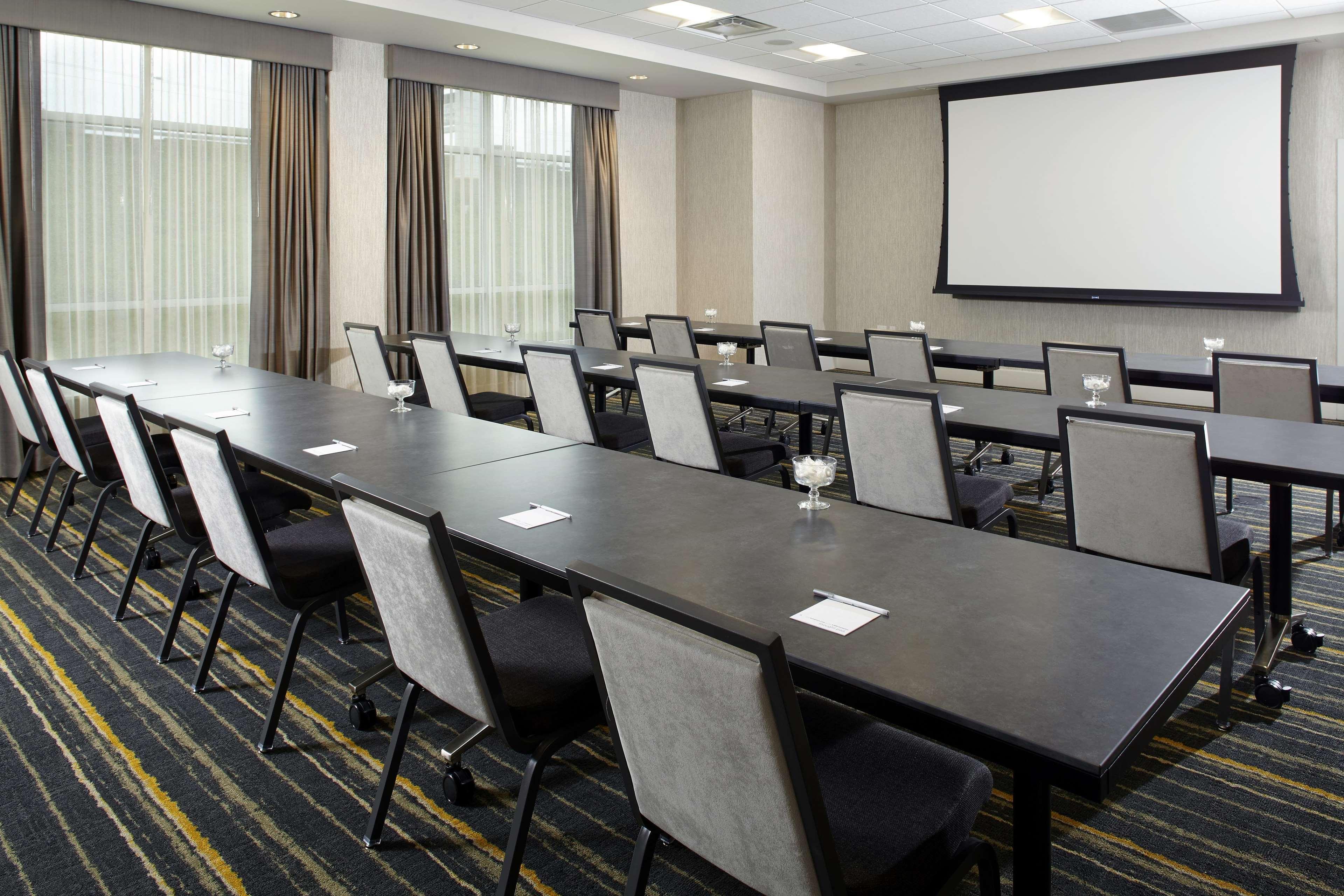 Hampton Inn & Suites Pittsburgh Airport South/Settlers Ridge Robinson Township Dış mekan fotoğraf