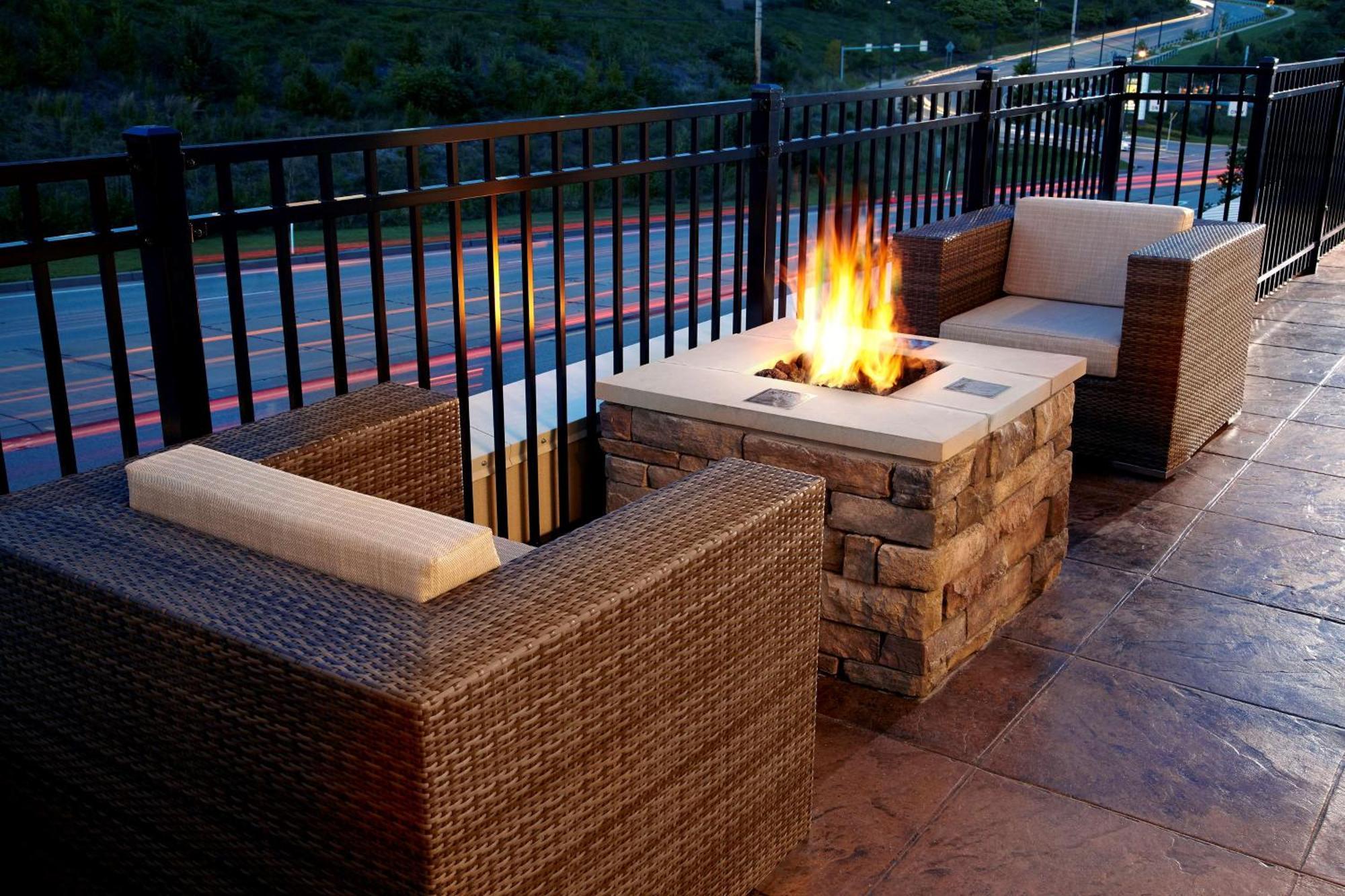 Hampton Inn & Suites Pittsburgh Airport South/Settlers Ridge Robinson Township Dış mekan fotoğraf
